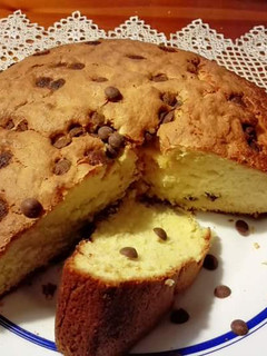 Una foto de Bizcochón de naranja con pepitas de chocolate