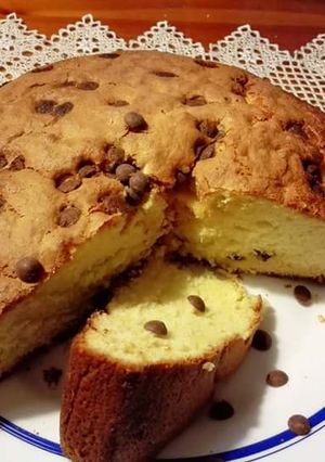 Foto principal de Bizcochón de naranja con pepitas de chocolate