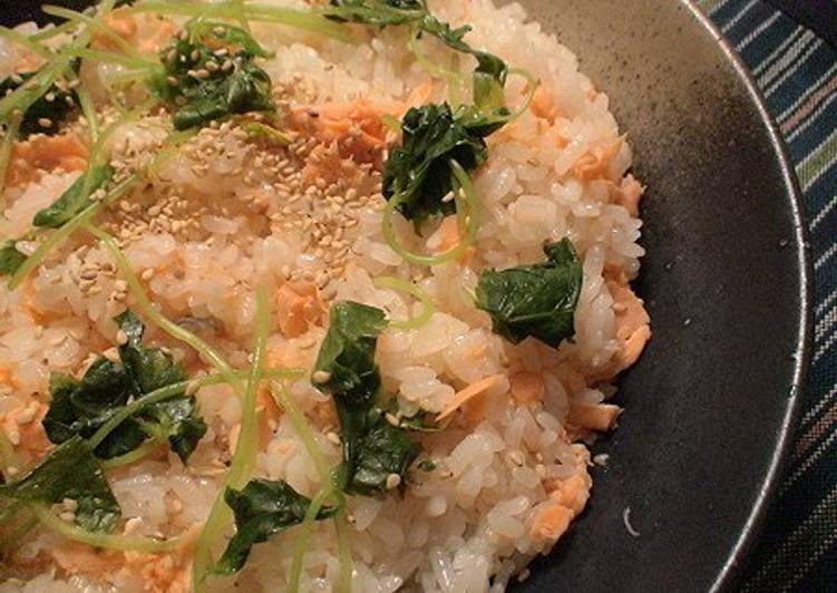 Simple Way to Prepare Speedy Salmon Okowa (Sticky Rice) for Flower Viewing or Bento