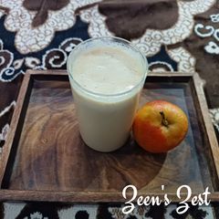 A picture of Apple Lassi.