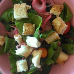 A picture of Emergency croutons!.