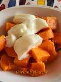 Boniato asado con yogur sabor coco