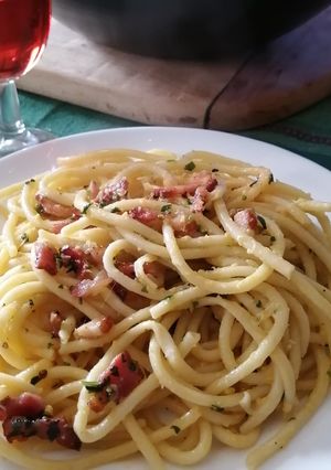 Una foto de Espaguetis a la carbonara