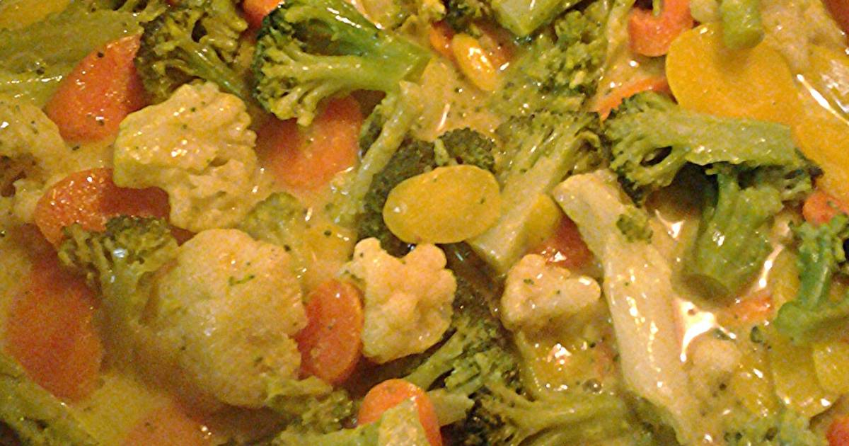 Vegetables and creamy turmeric sauce Recipe by skunkmonkey101 Cookpad