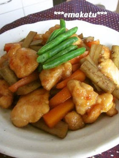 A picture of Tender Chicken Breast with Burdock Root.