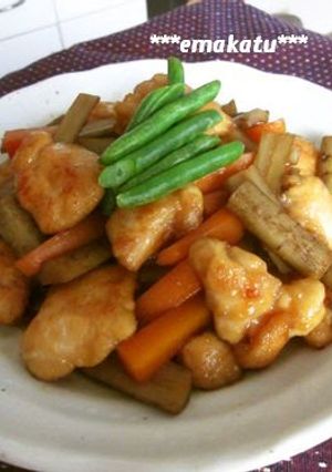 A picture of Tender Chicken Breast with Burdock Root.