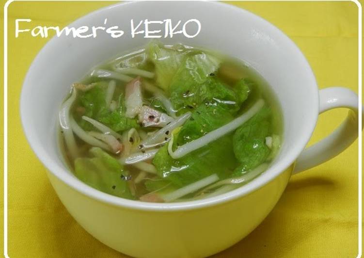 Simple Way to Prepare Speedy Bean Sprout and Lettuce Soup
