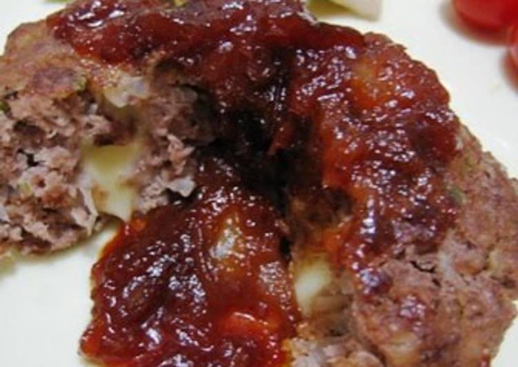 Recipe of Favorite Cheesey Hamburgers with Mild Onion Sauce