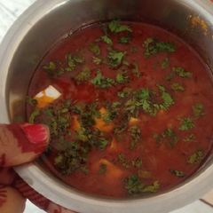 A picture of Matar paneer.