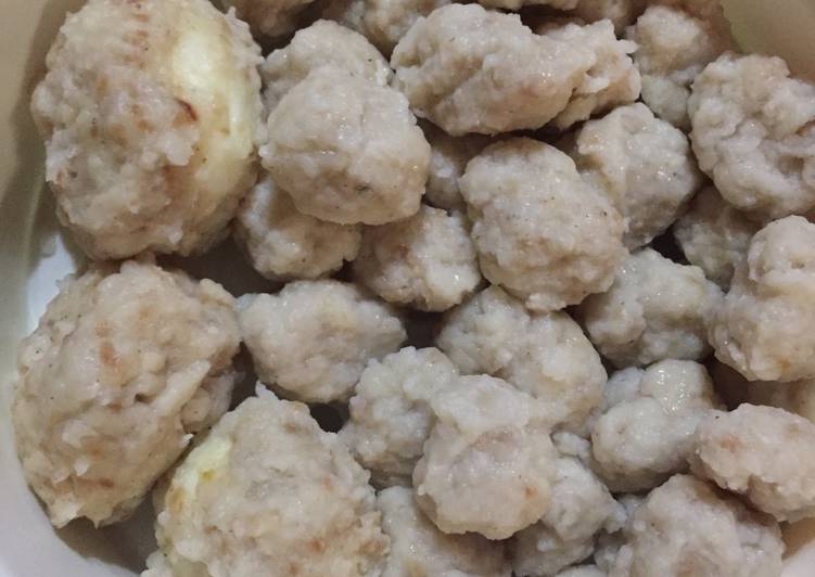 Langkah Mudah untuk Membuat Bakso Ayam, Lezat