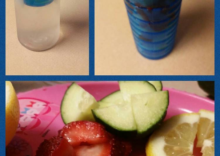 Alee's Detox Water                       -Cuc/lem/straw-