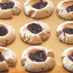 A picture of Peanut Butter and Jelly Thumbprints.