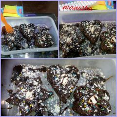 A picture of Chocolate almond oats halwa.