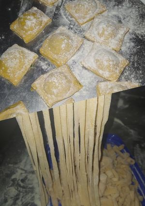 Una foto de Ravioles y fideos caseros 😋