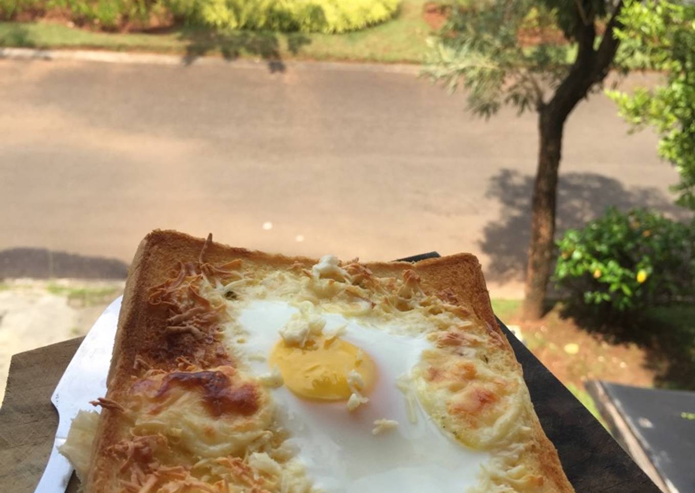 Bread bake with mozzarella cheese & egg
