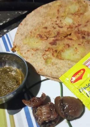आलू का पराठा(aloo ka paratha recipe in hindi) रेसिपी मुख्य फोटो