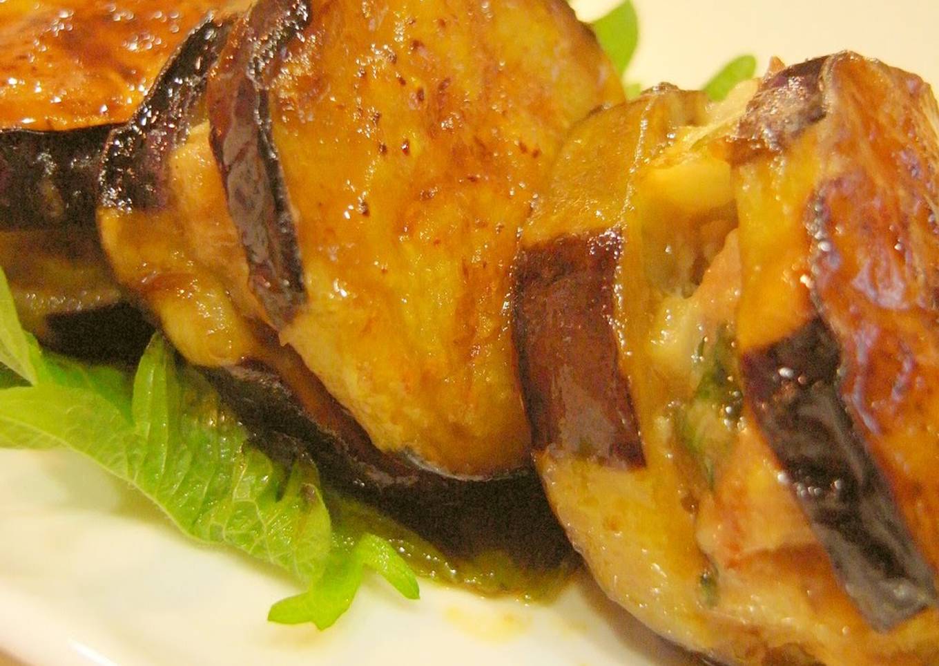 Sweet and Salty Panfried Eggplant Slices Stuffed with Ground Pork