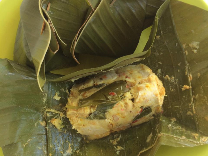 Langkah Mudah untuk Menyiapkan Botok Udang Tahu Tempe yang Lezat Sekali