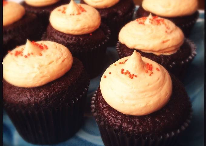 Recipe of Favorite Orange Chocolate Cupcakes