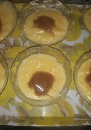Una foto de Crema de vainilla fácil