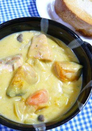 A picture of Healthy Cream Stew with Salmon and Kabocha Squash.