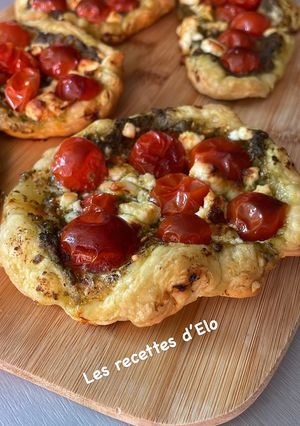 Une photo de Tartelettes pesto tomate feta