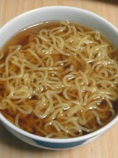 A picture of Easy Soy Sauce Flavored Soup for Ramen.