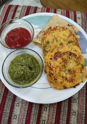 A picture of Bread chilla and atta chilla.