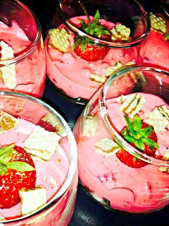 A picture of I'm not a good baker,but i serve good dessert : Strawberry Cream Cheese.