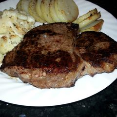 A picture of Sirloin Steak simple and easy.