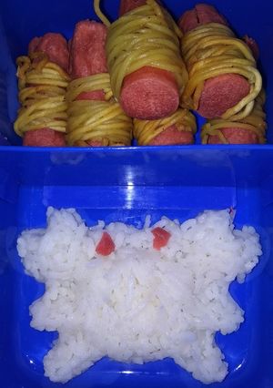Foto resep Sosis gulung mie dengan nasi bentuk kepiting
