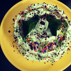A picture of Shahenshai rabri Paan cake.