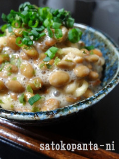 A picture of Crunchy, Refreshing Natto with Tempura Crumbs.
