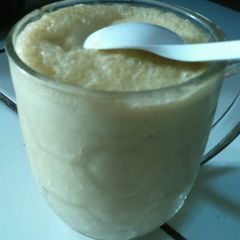 A picture of Banana-Matcha Smoothie.