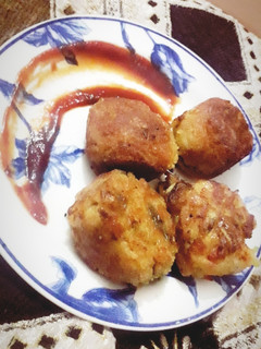 A picture of LeftOver pasta croquettes.