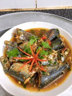 Hình của món Cá nục kho cà chua.