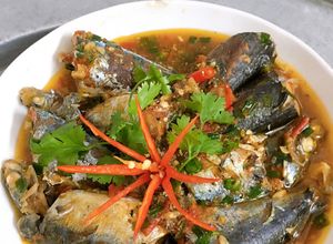 Hình của món Cá nục kho cà chua.