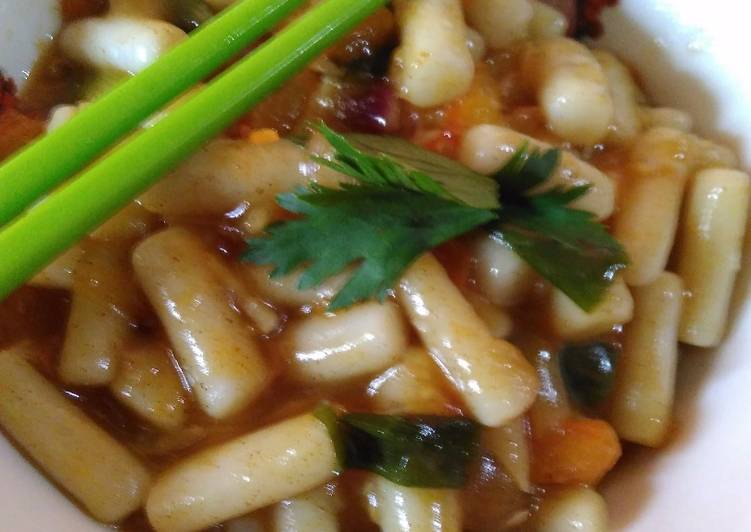 Tteobokki / kue beras sederhana enak