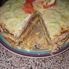 Una foto de Torta de panqueques salada