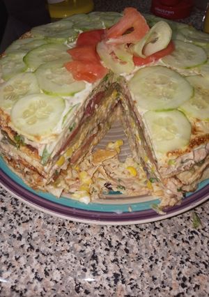 Una foto de Torta de panqueques salada