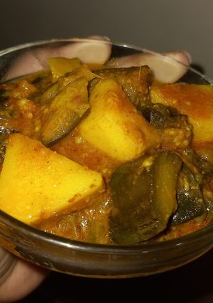 A picture of Baingan Aloo Mix.