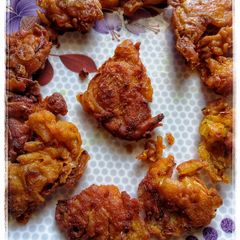 A picture of Prawn fritters.