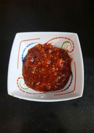 A picture of Schezwan sauce.