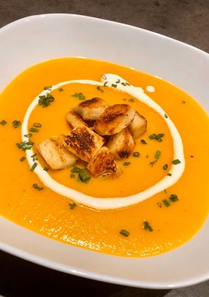 Una foto de Crema de patatas, puerro y zanahorias en Thermomix