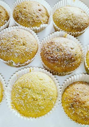 A picture of Zuchinni Cup cakes.