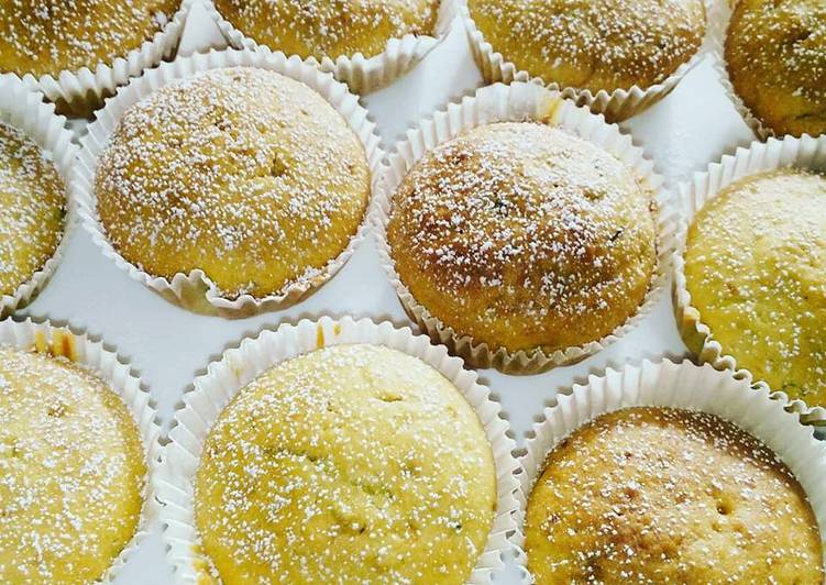 How to Make Any-night-of-the-week Zuchinni Cup cakes