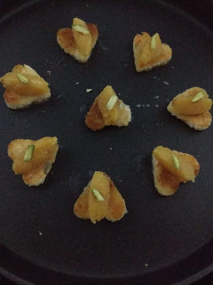 मूंग दाल हलवा कैनोपी (Moong dal halwa canapes recipe in hindi) रेसिपी मुख्य फोटो