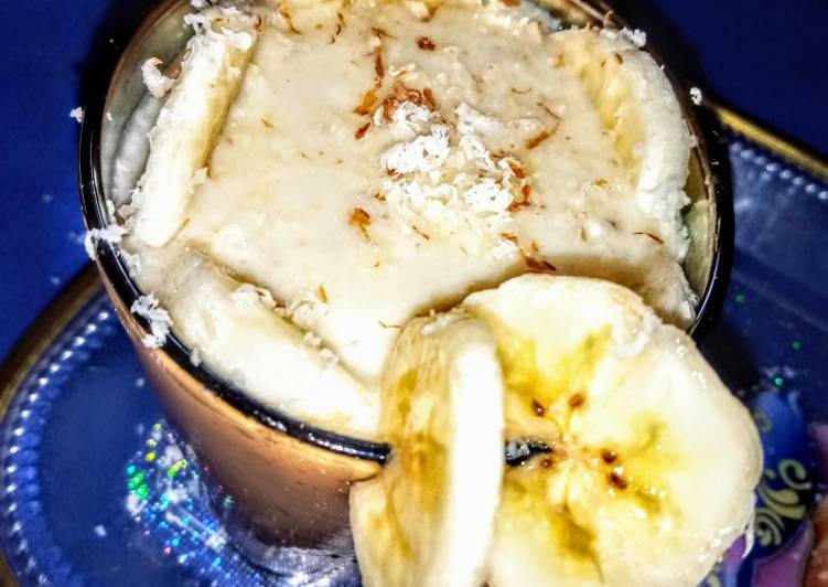 Recipe of Award-winning Banana smoothie with jaggery