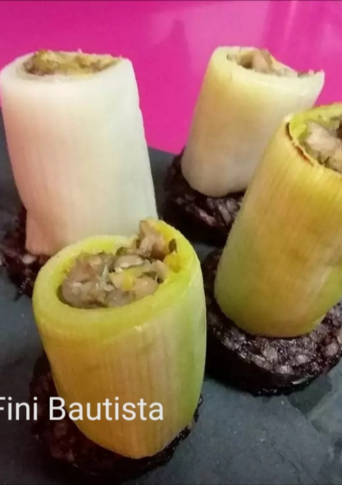 Una foto de Puerros rellenos de setas