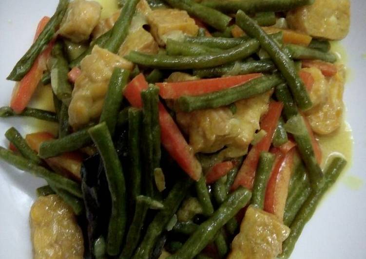 Kacang panjang+wortel+tempe masak santan kuning